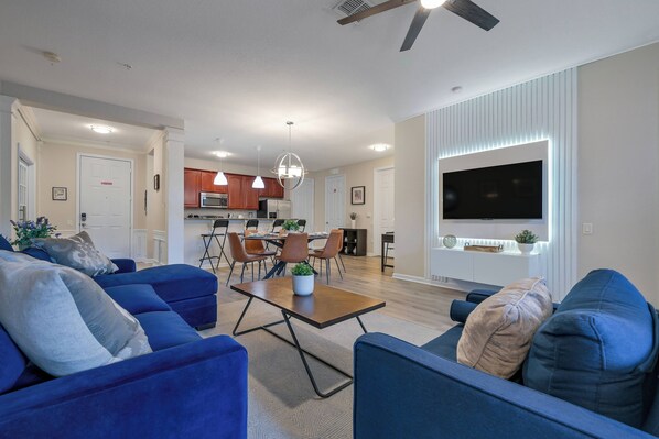 Unclassified image, 1 of 95, button