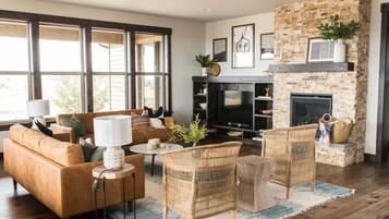 Rumah (5 Bedrooms) | Interior