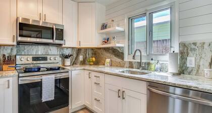 Flagler's Oasis by Avantstay Tropical Key West Escape Private Pool Month Long Stays Only