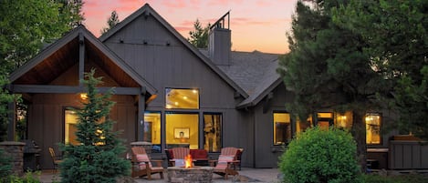 House (5 Bedrooms) | Front of property