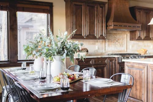 House (5 Bedrooms) | Interior
