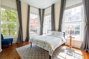 2 soverom, strykejern/-brett, wi-fi (inkludert) og sengetøy