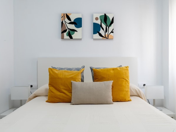 2 makuuhuonetta, silitysrauta/-lauta, internet, vuodevaatteet