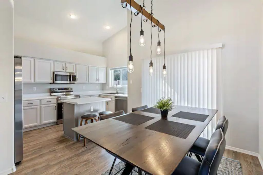 3 Bed House in Safe North East Mesa Neighborhood!
