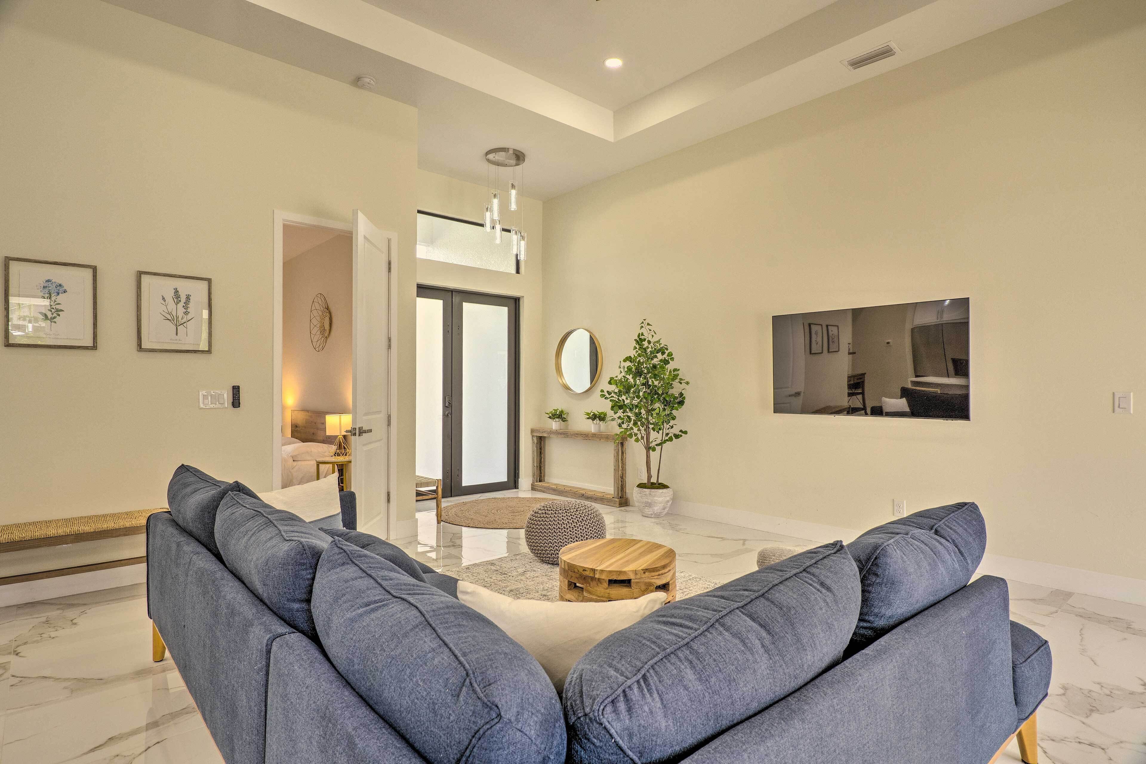 Beautiful Family Home in Peaceful Cape Coral!