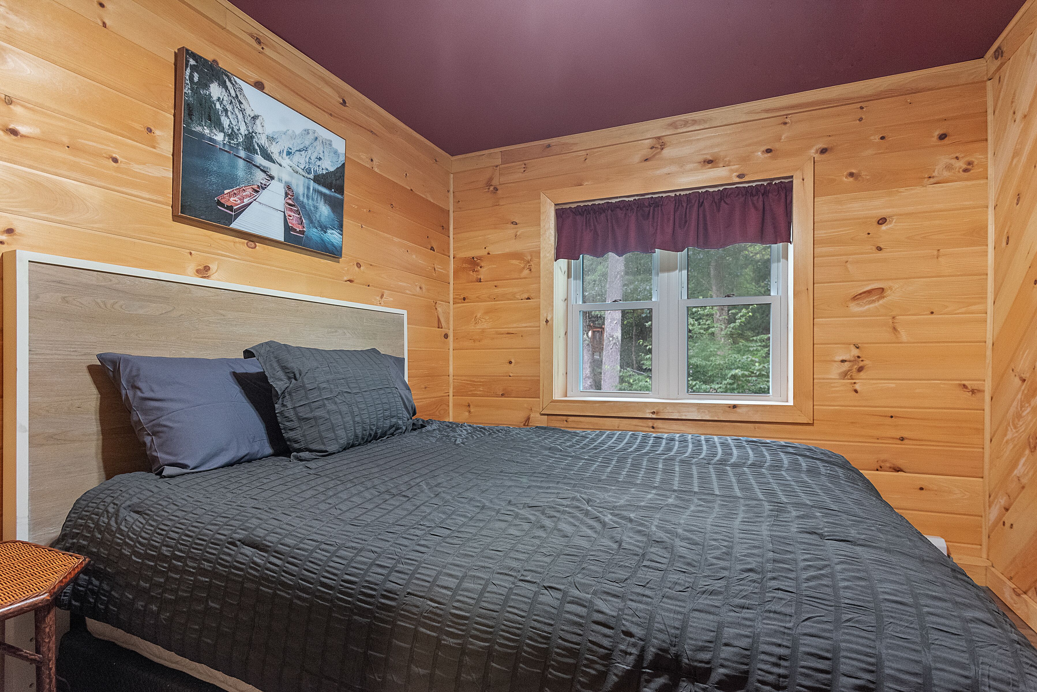 Lakefront, Kayaks, Firepit, great baseball stay!