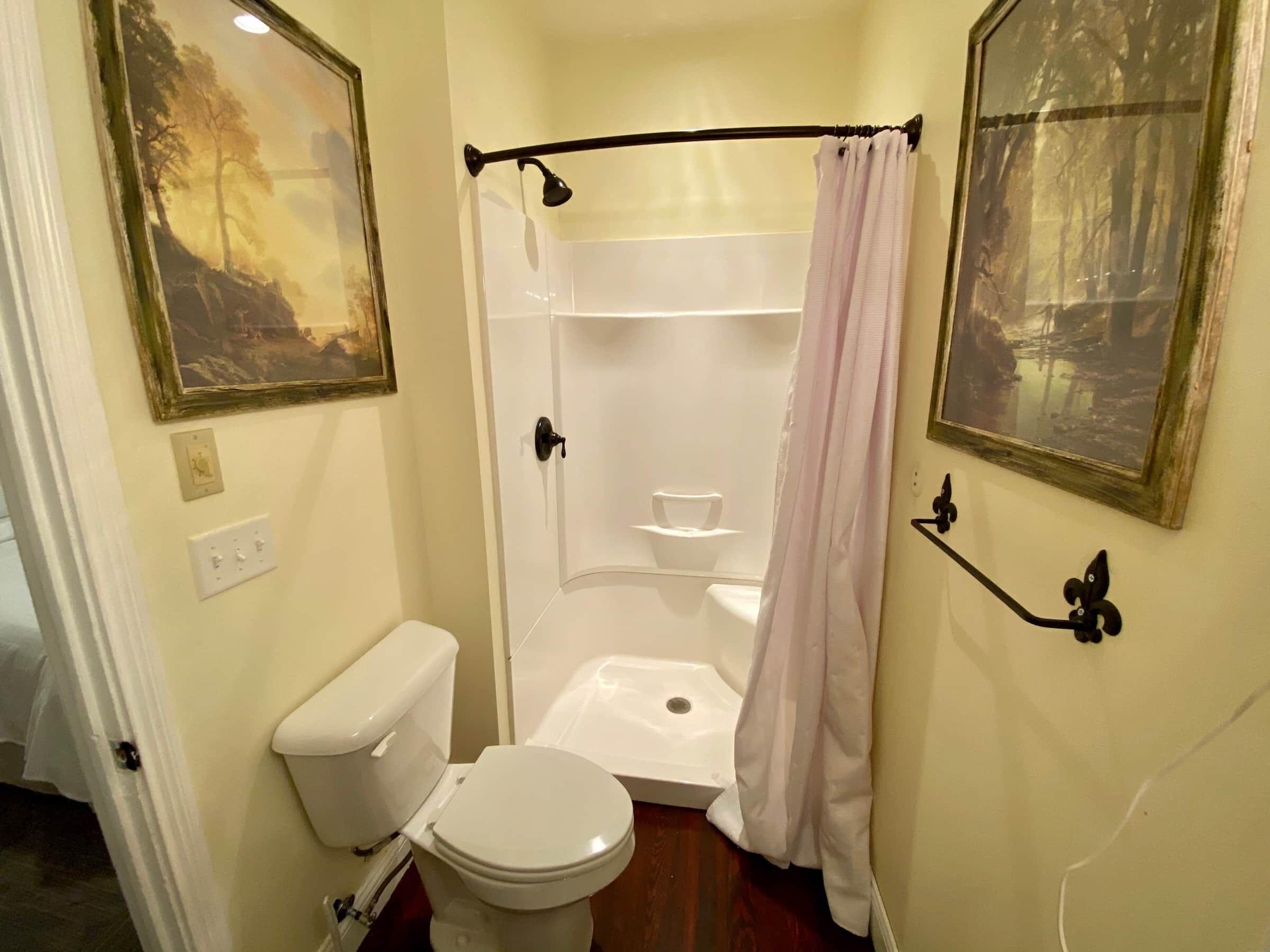 Neapolitan Room 🚭