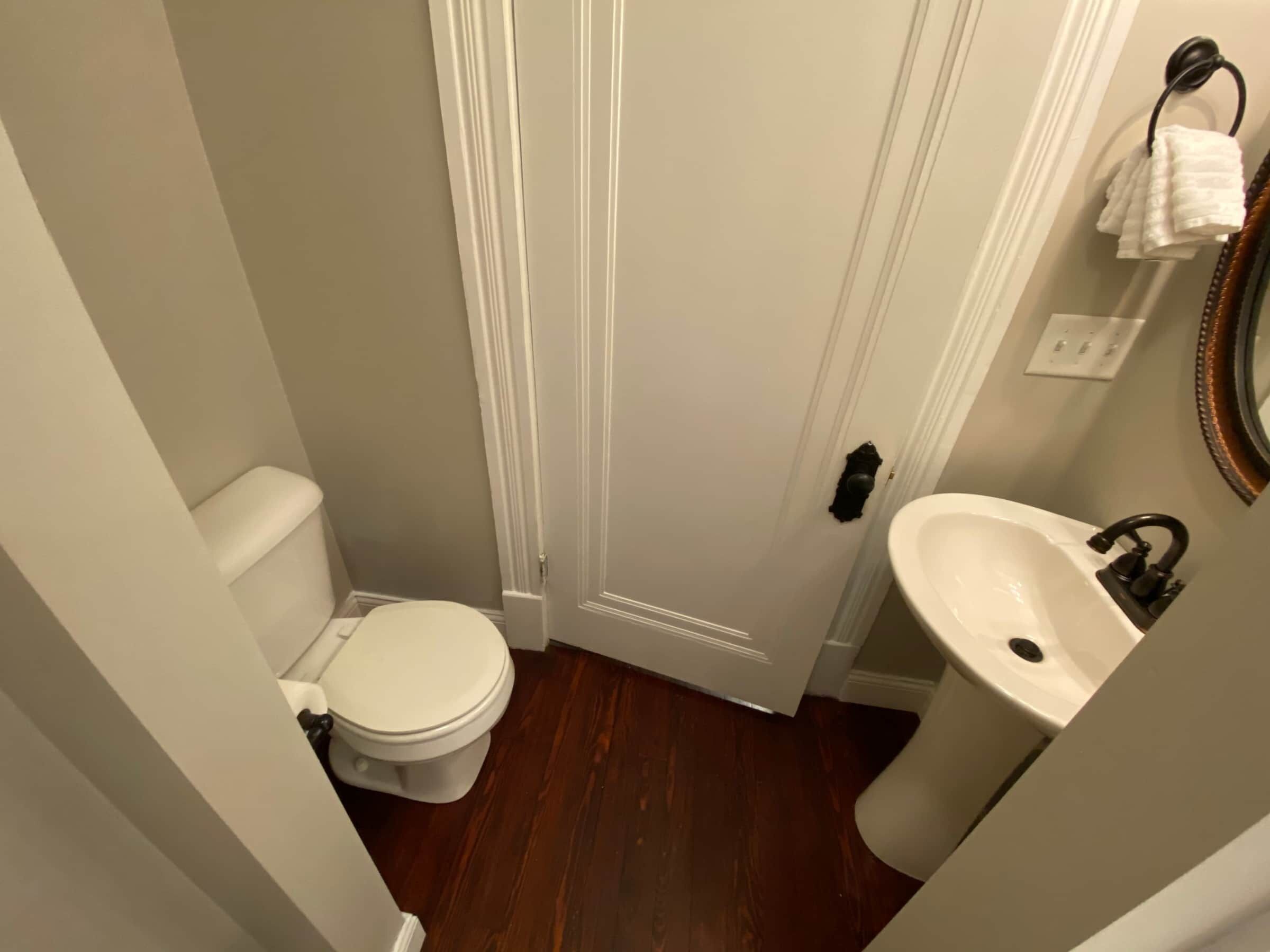 Pistachio Mini Room 🚭