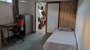 1 soverom, strykejern/-brett, wi-fi (inkludert) og sengetøy