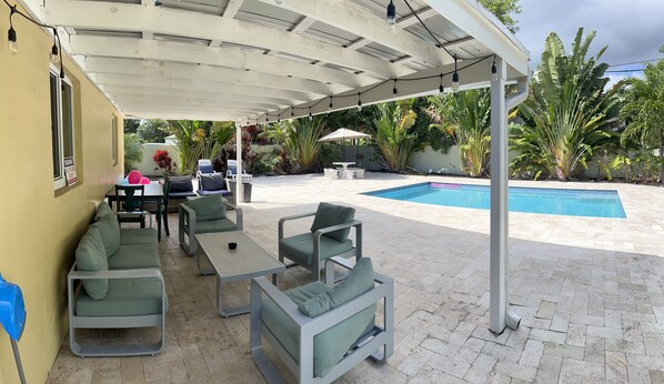 Piscine extérieure, piscine chauffée