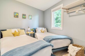 Interior - Sunset Cove by Avantstay Beachfront w/ Balcony! (Arch Cape)