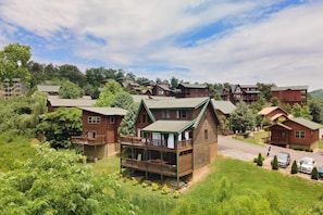Exterior - Tennessee Blue by Avantstayheart of Pigeon Forge! (Pigeon Forge)