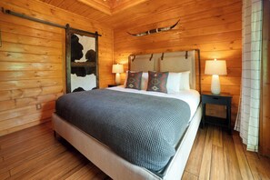 Interior - Tennessee Blue by Avantstayheart of Pigeon Forge! (Pigeon Forge)