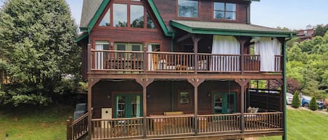 บริเวณภายนอก