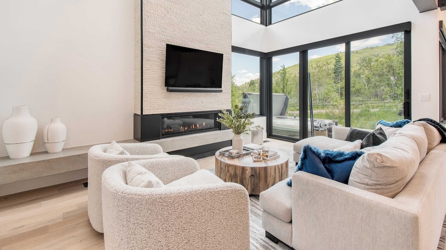 Encore by Avantstayminutes From the Slopes in PC! w/ Hot Tub