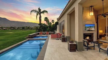 Villa (5 Bedrooms) | Interior