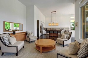 Villa (5 Bedrooms) | Interior - Legends by Avantstay Stunning Golf Villa Featuring Spa, Pool & Fire-pit (La Quinta)