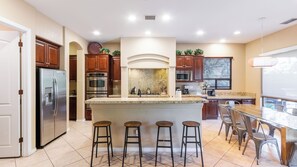 Interior - Songbird by Avantstay Pool, Spa & Firepit + Tons of Outdoor Seating (Indio)