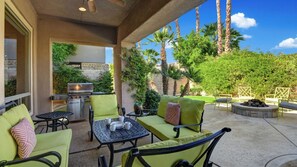 Interior - Songbird by Avantstay Pool, Spa & Firepit + Tons of Outdoor Seating (Indio)