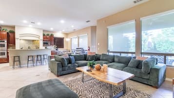 Rumah (Multiple Bedrooms) | Interior