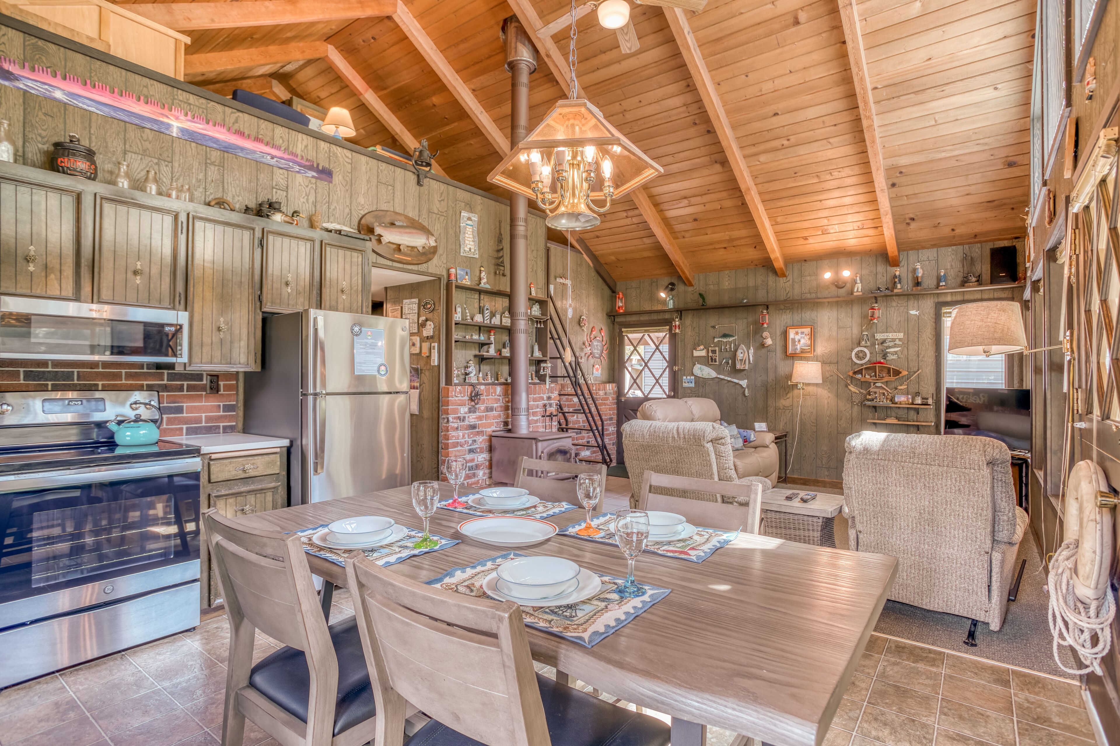 Cozy Rustic Cabin with Sun Porch Puts You Right on the River