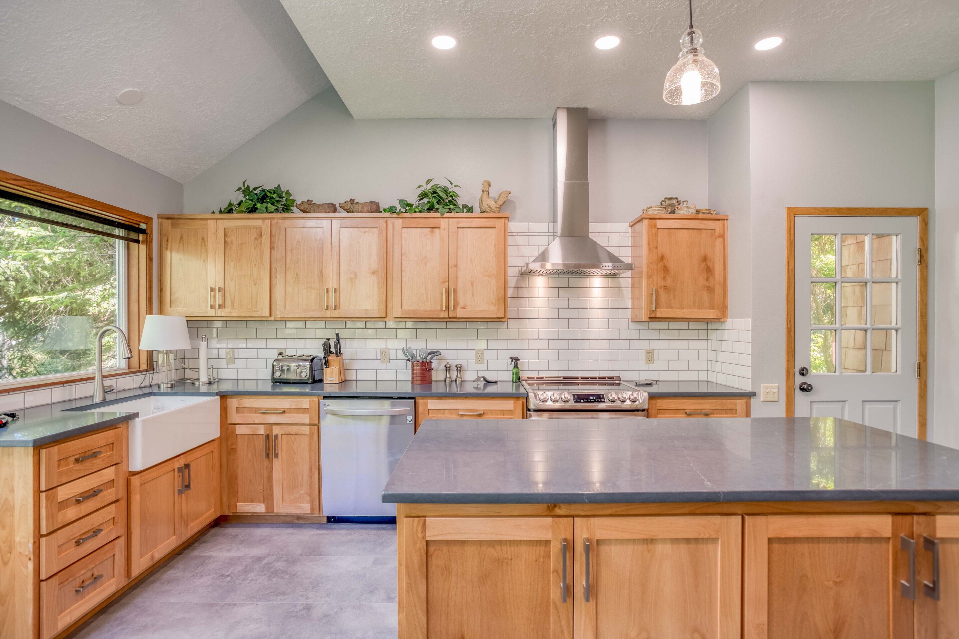 Gorgeous Custom Home with Ocean Views