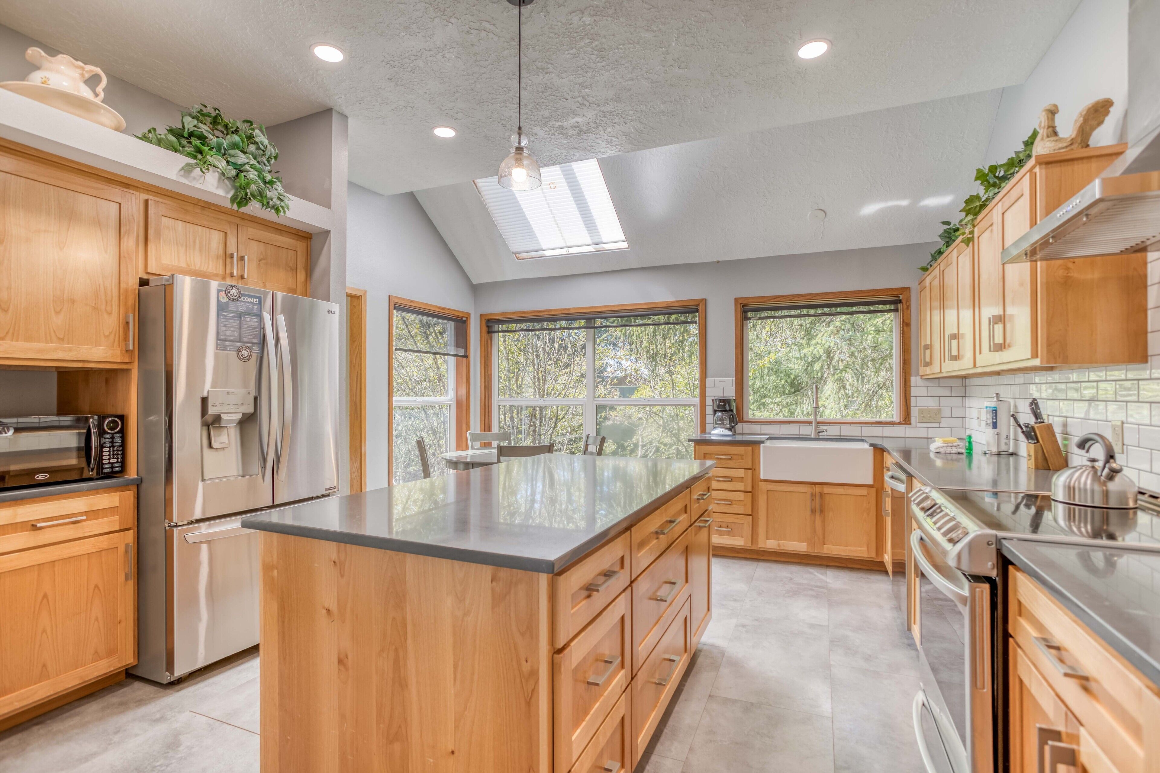 Gorgeous Custom Home with Ocean Views