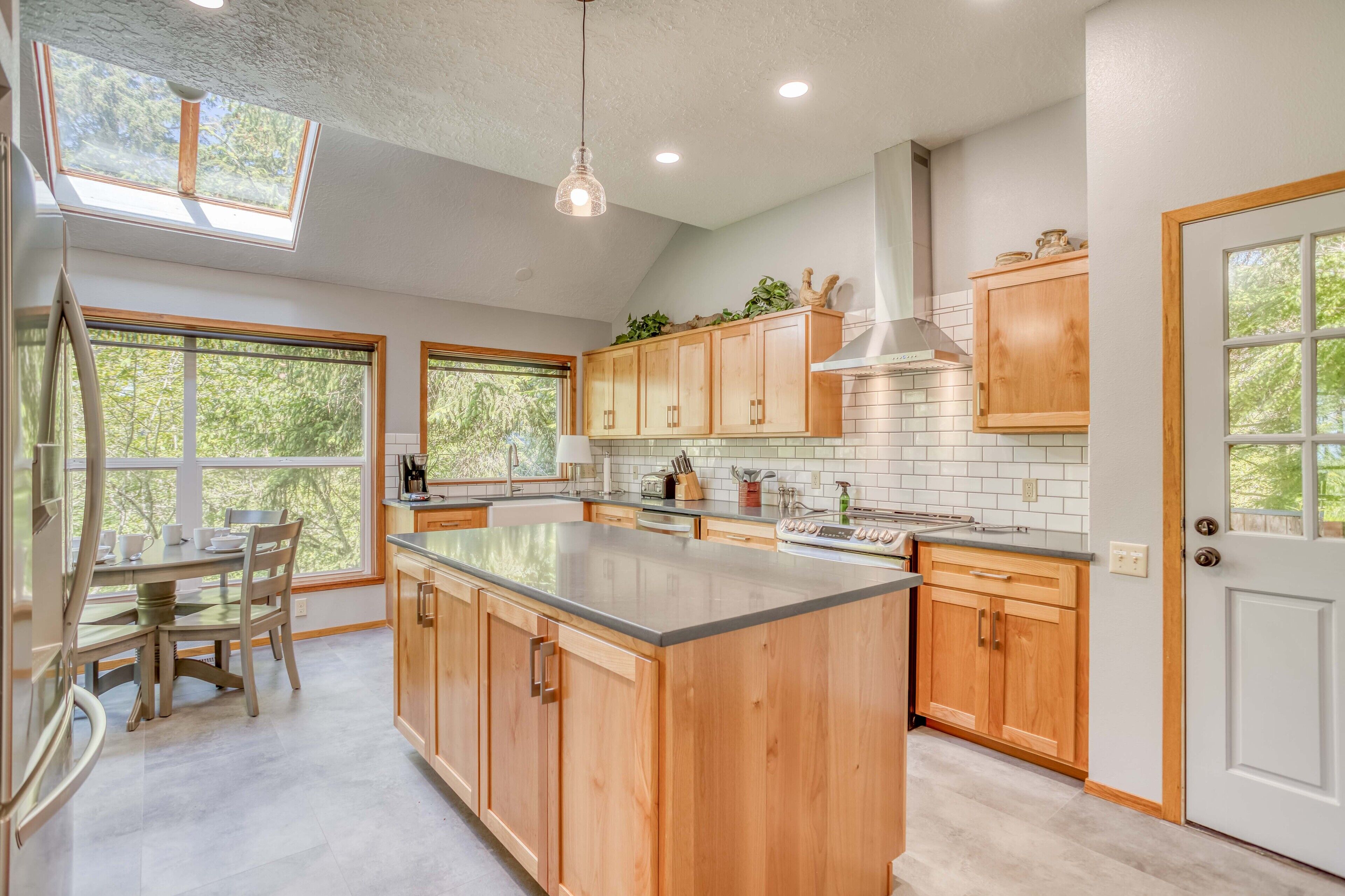 Gorgeous Custom Home with Ocean Views