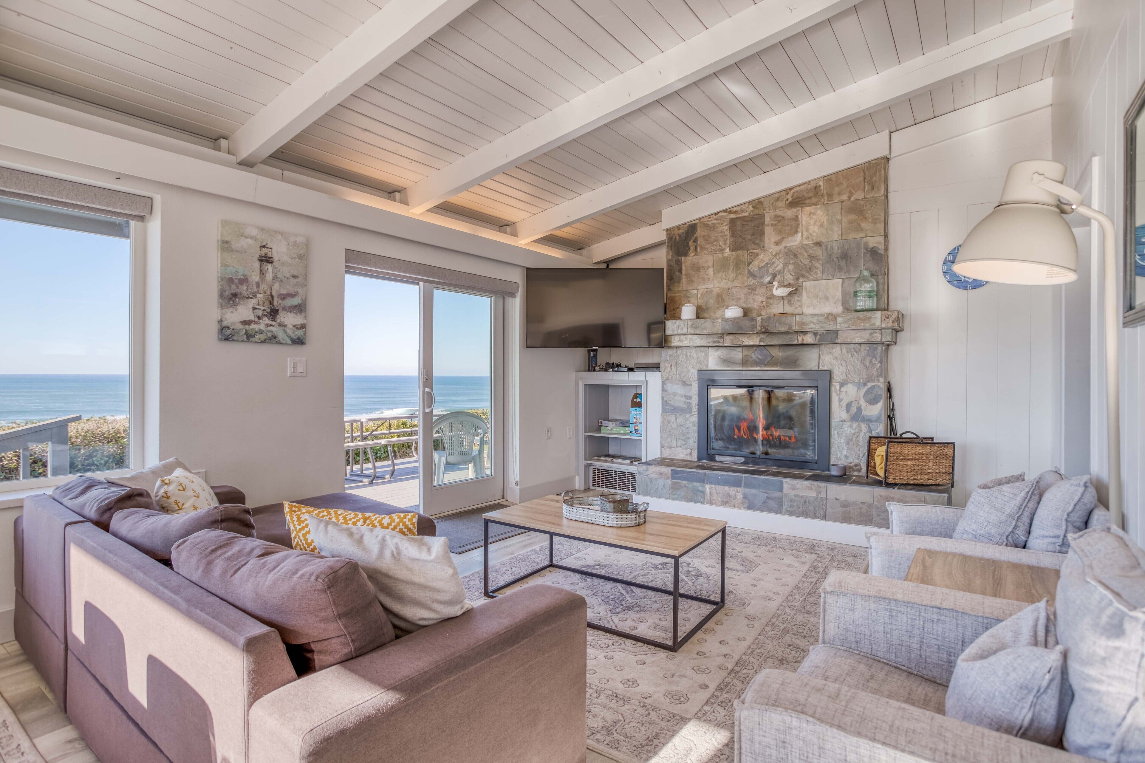 Huge Luxury Oceanfront with Multiple Decks and Hot Tub