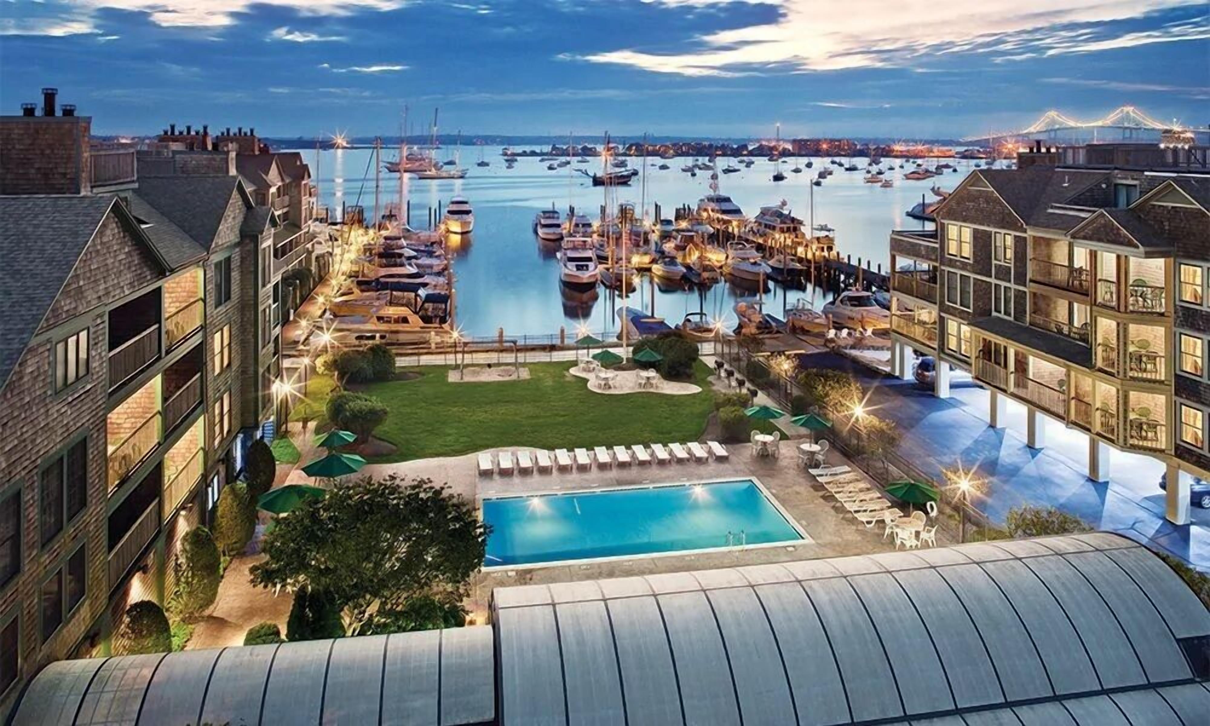 Wyndham Newport Onshore-2 BR-Near Museum,shops & more