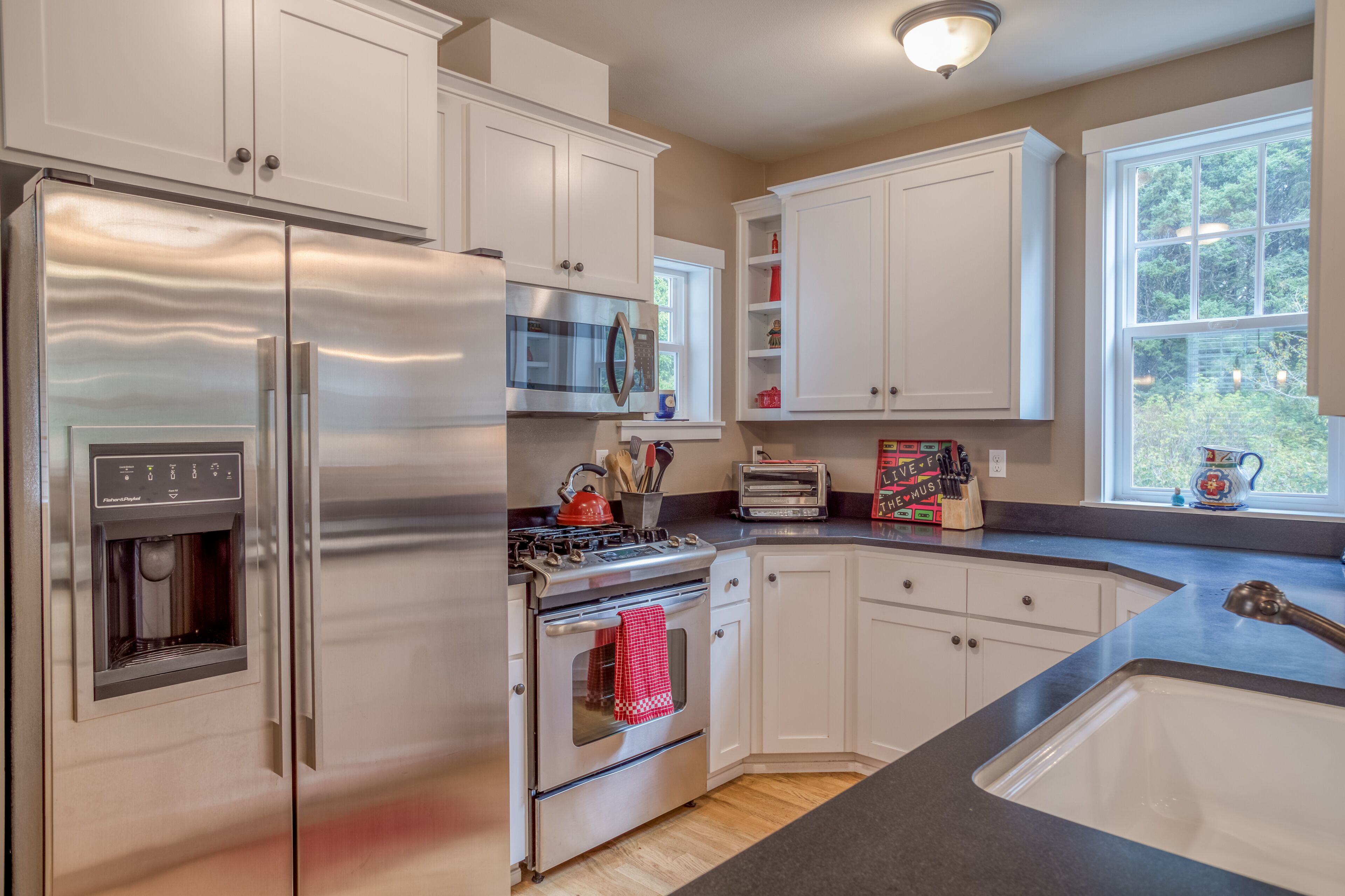 Coastal Bliss - New Belhaven Home in Roads End w/ Beach Access Just Mins Away.