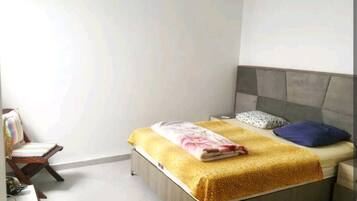 2 bedrooms, free WiFi, bed sheets, wheelchair access