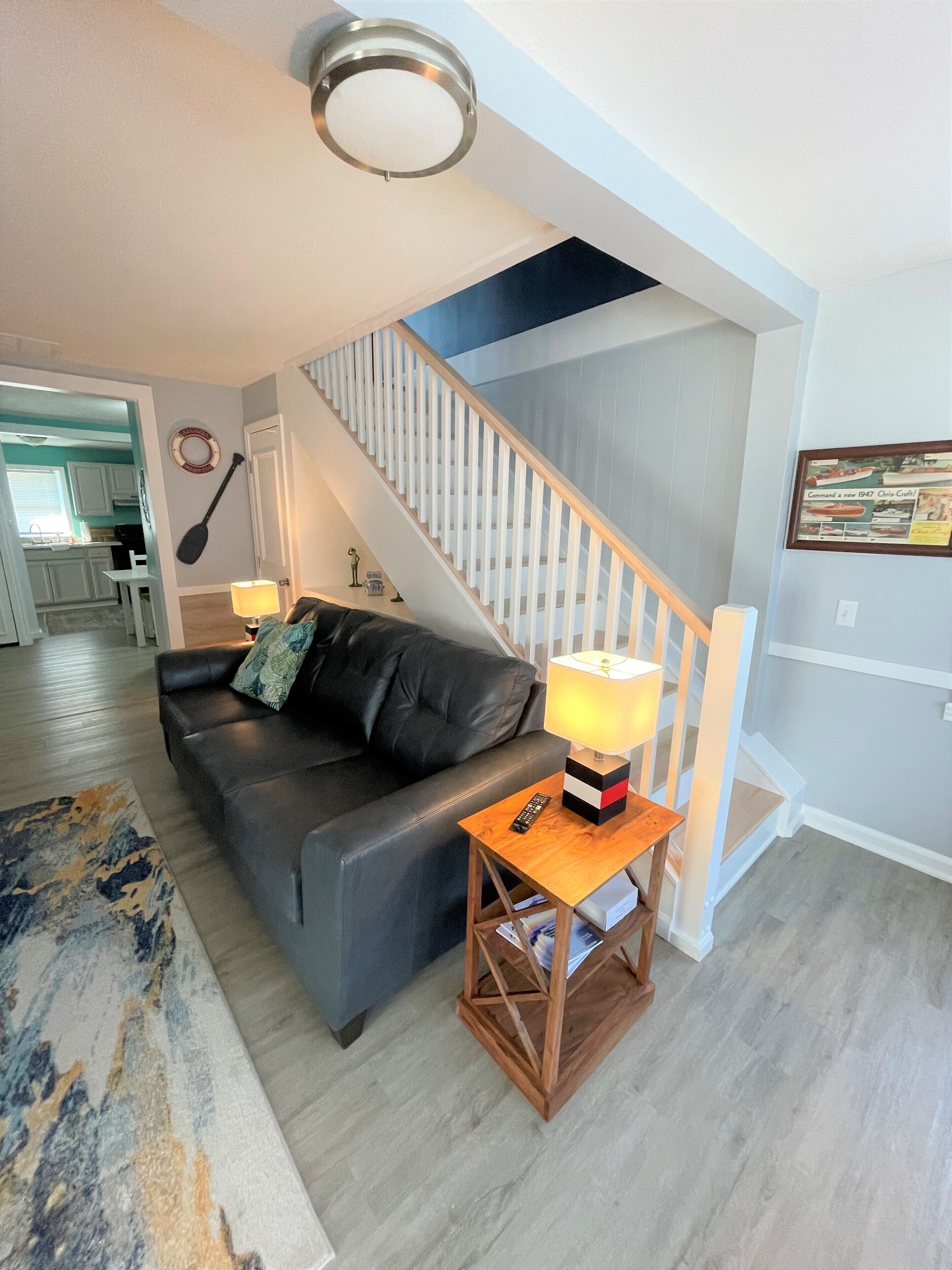 Lubber's Lane-Remodeled Buckeye Lake Home across from the lake.!