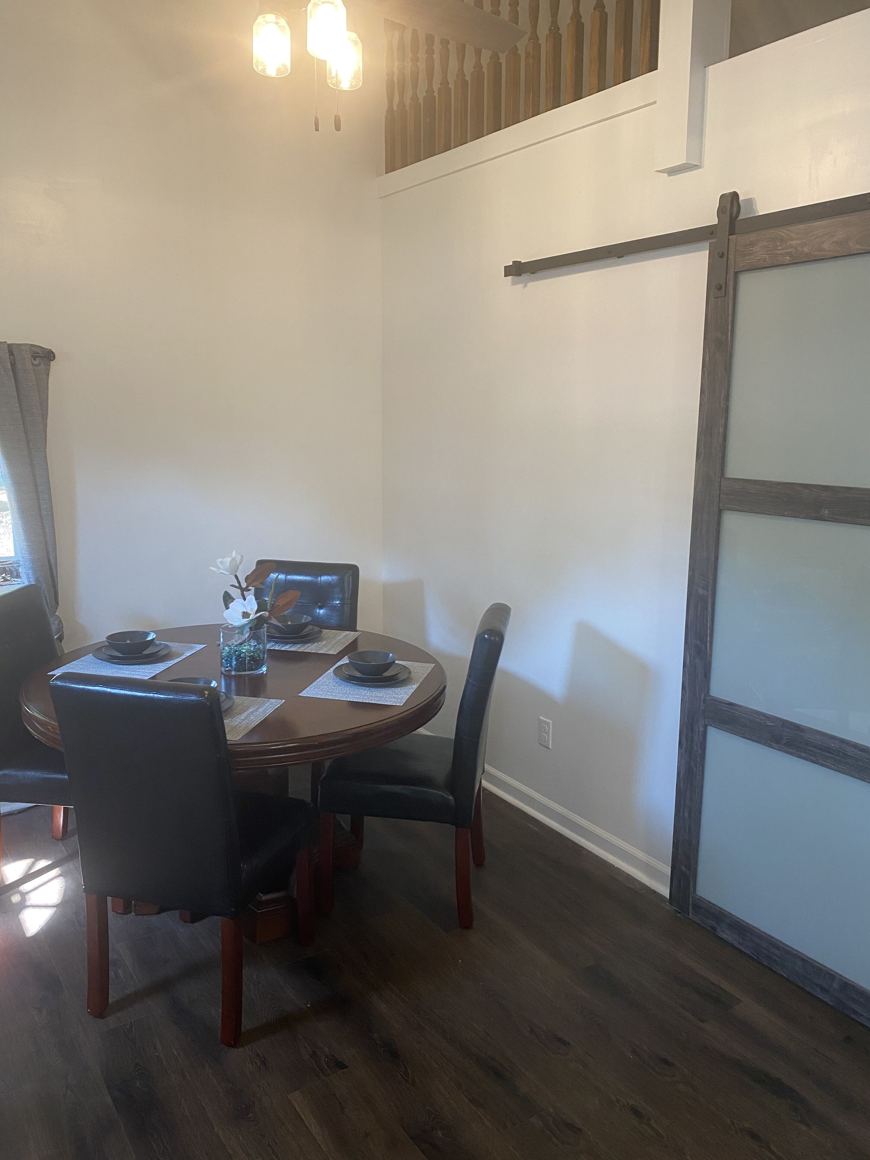 Family-sized Cottage (The Lily Pad) with numerous amenities.