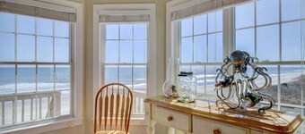 "The Great Escape" a 4 bed/2bath home in Village of Stump Sound