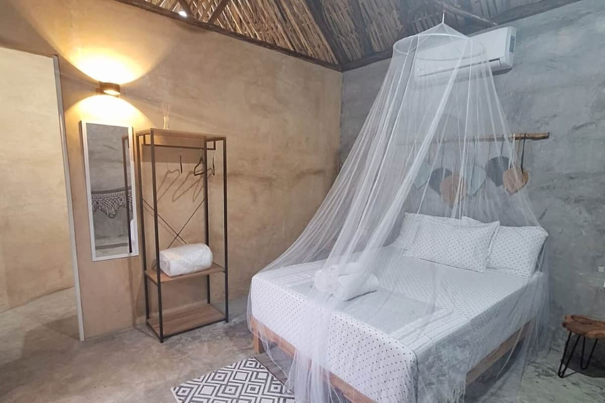 Comfort Room | Premium bedding, down comforters, memory foam beds, WiFi (free)