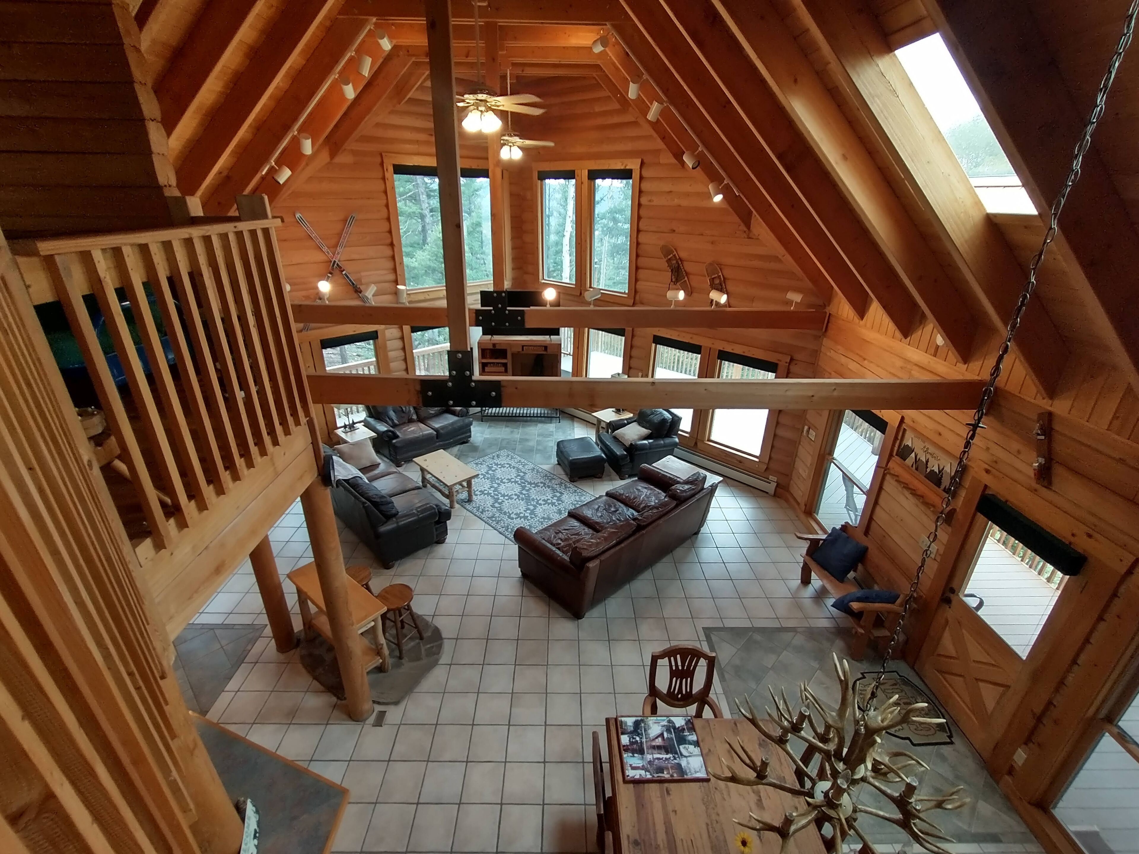 Een smart-tv en een dvd-speler