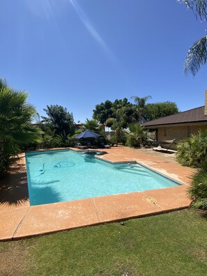 Outdoor pool - Private 2.5-Acre Retreat with Lush Palms, Pool, Play Train & Tortoises (Mesa)
