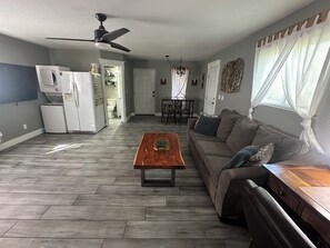 Smart TV, DVD player