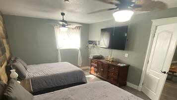 1 bedroom, desk, iron/ironing board, free WiFi