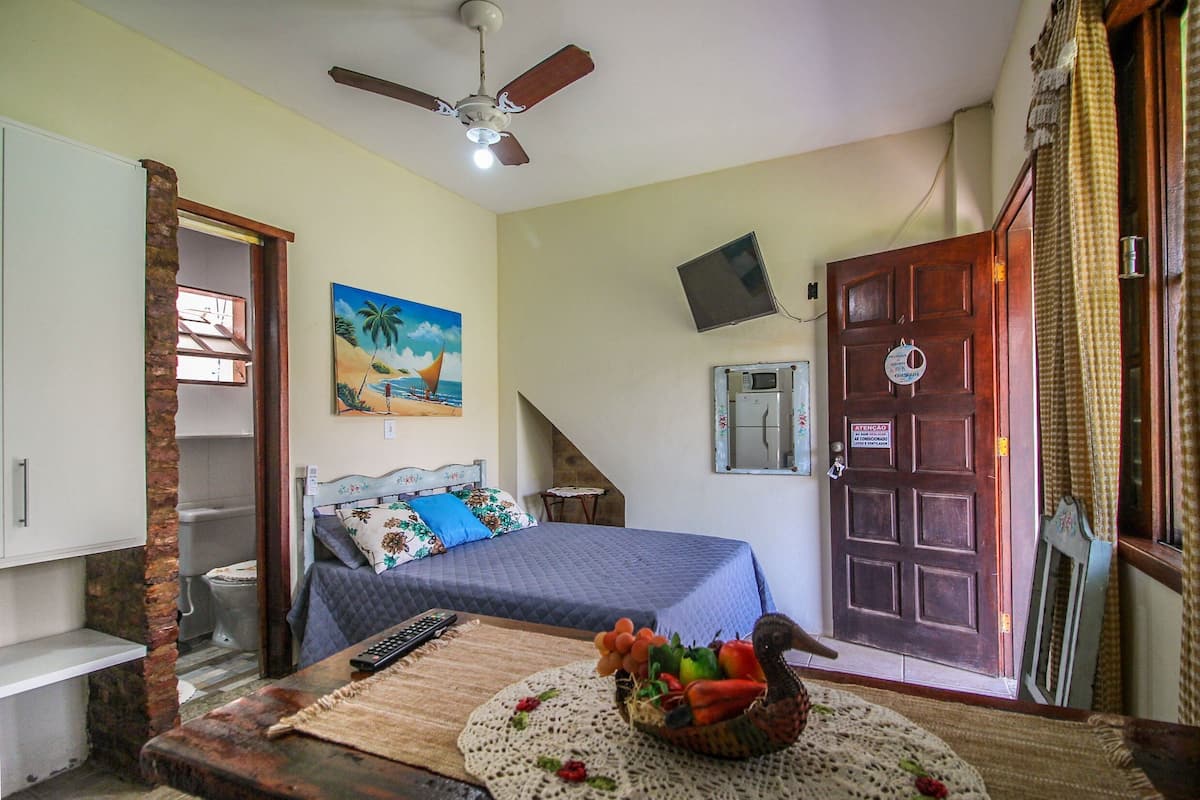 Aconchegante kitnet no Pero para 2 pessoas | 1 bedroom, iron/ironing board, free WiFi