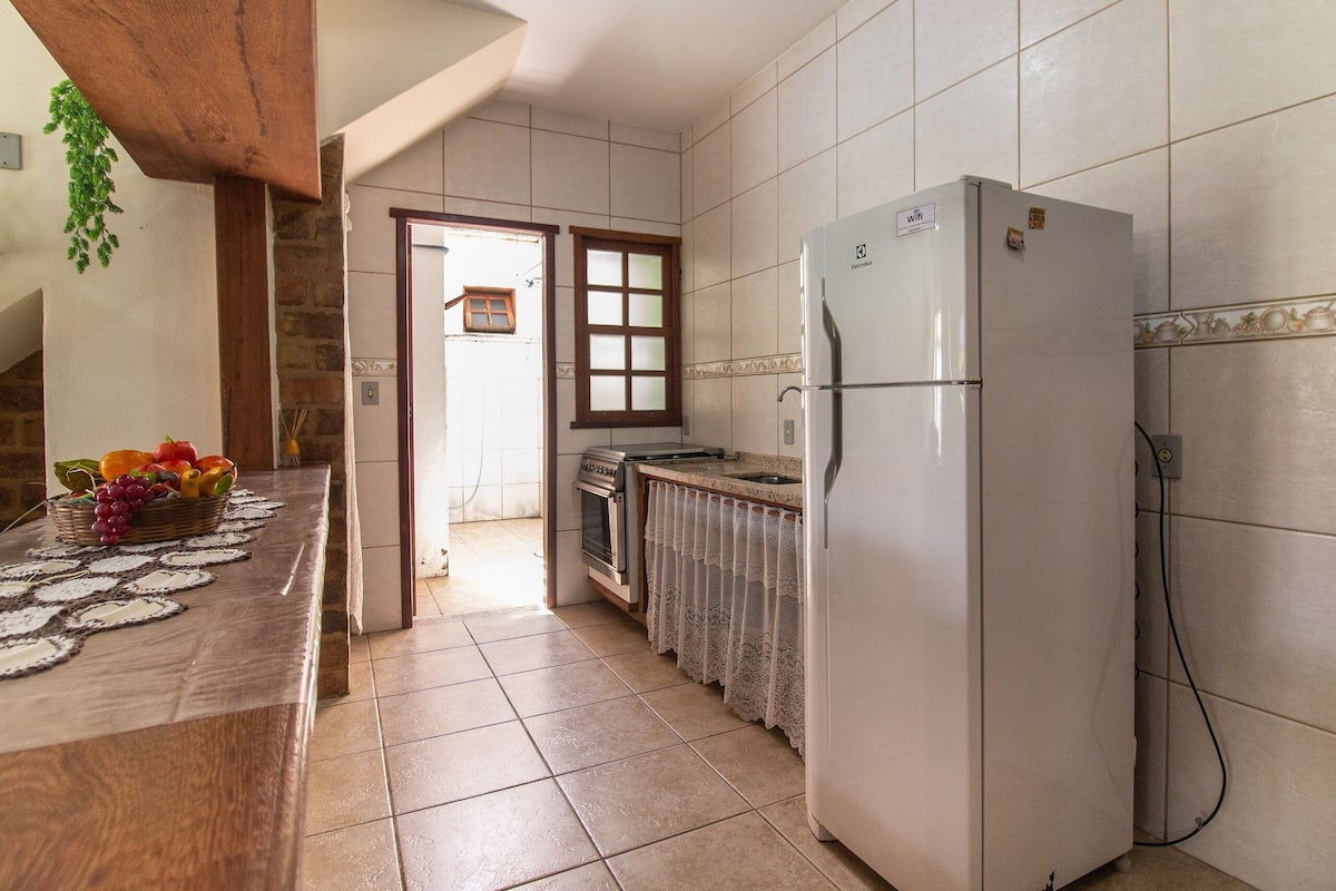Aconchegante kitnet  para 4 pessoas - Apto 1 | Private kitchen | Fridge, microwave, coffee/tea maker, toaster
