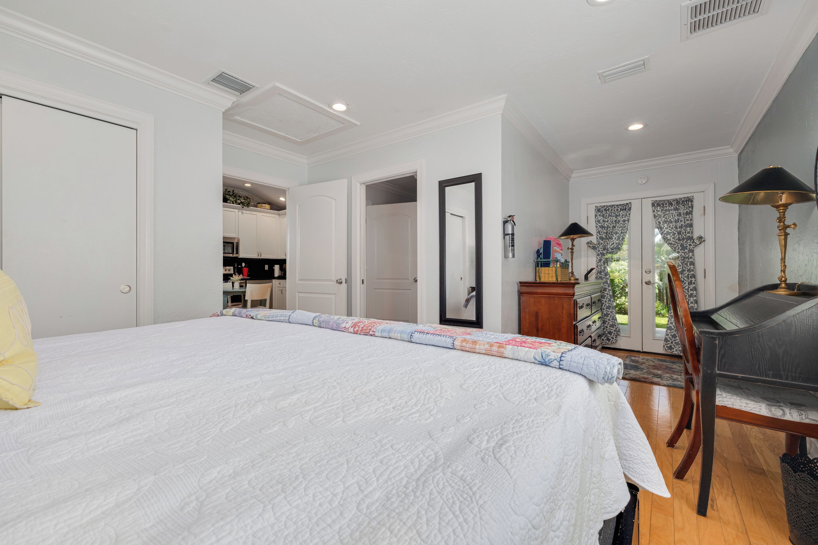 1 bedroom, desk, iron/ironing board, free WiFi