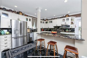 Refrigerador y microondas 