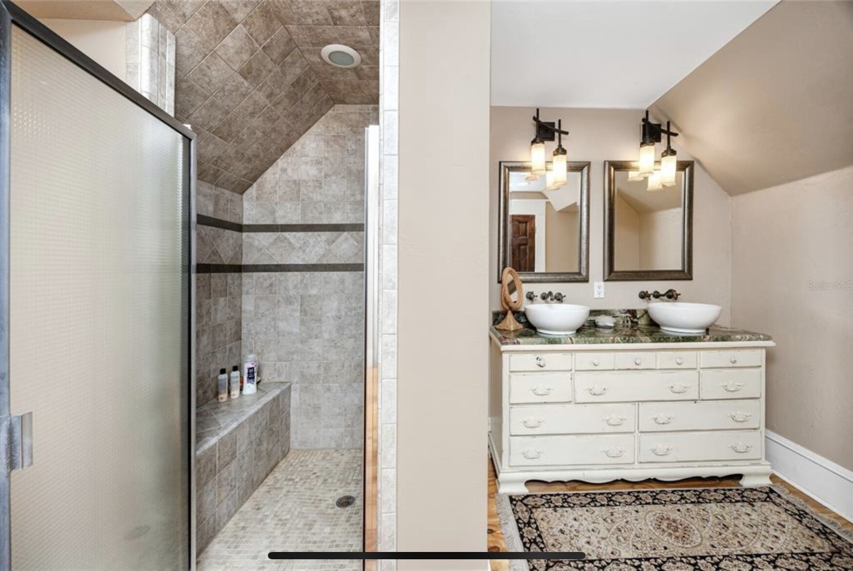 New 4 room Suite, with kitchenette