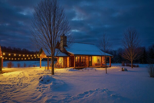 Exterior - Bison Acres Close to Crystal Mt with Hot Tub (Beulah)