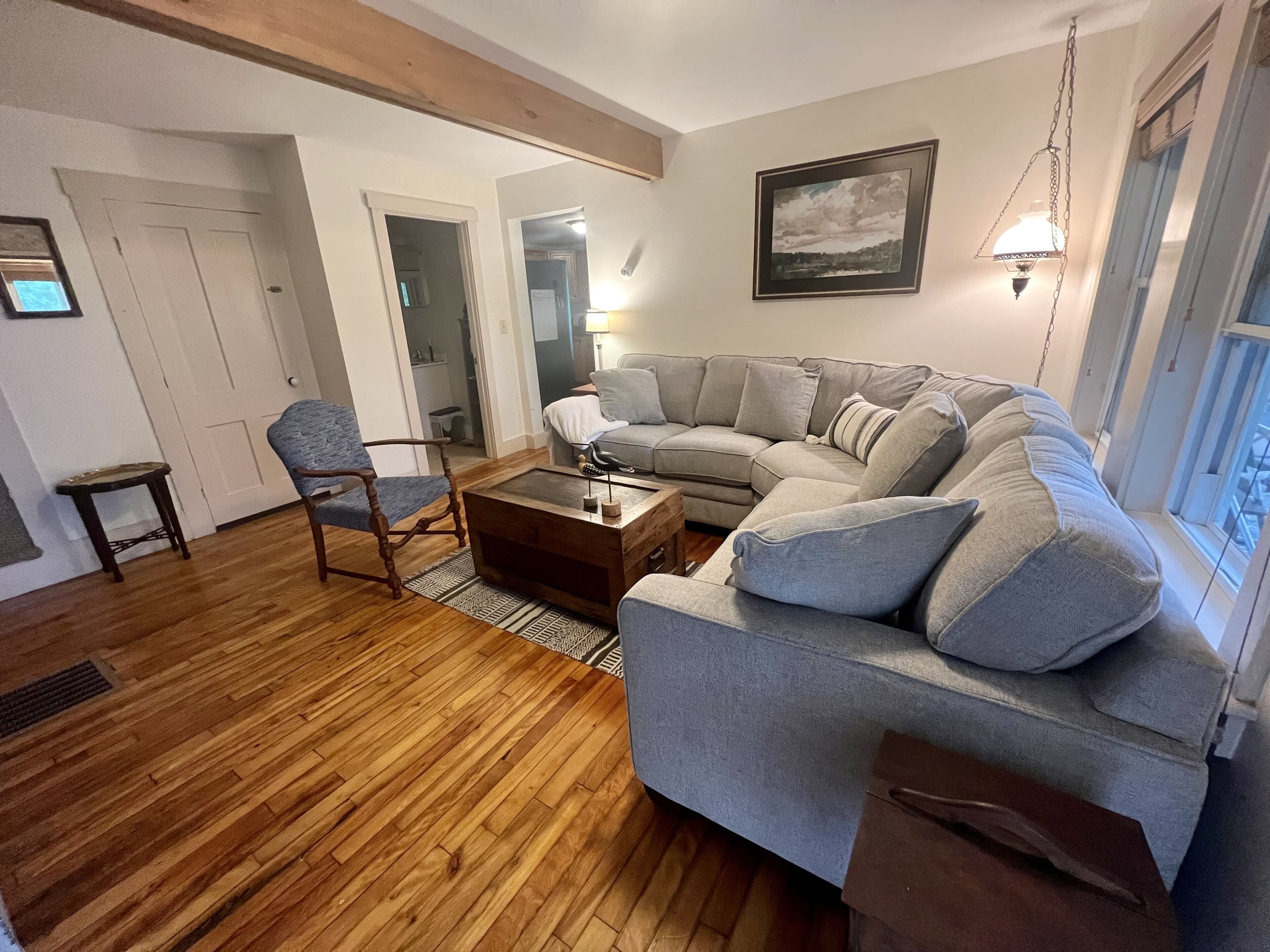 Beautiful cape with private lake access 