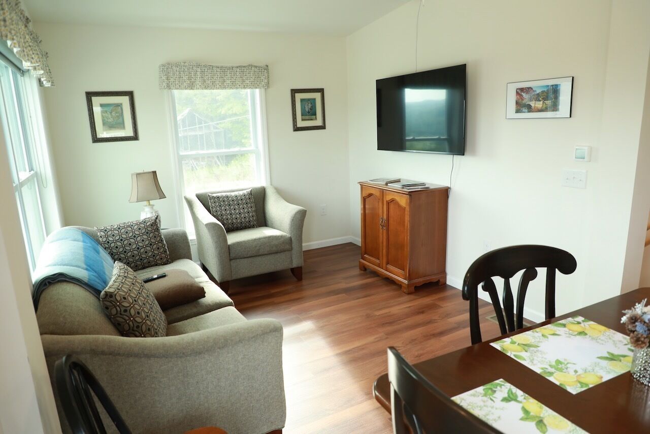 Brand-New House On Lake With Tons of Privacy