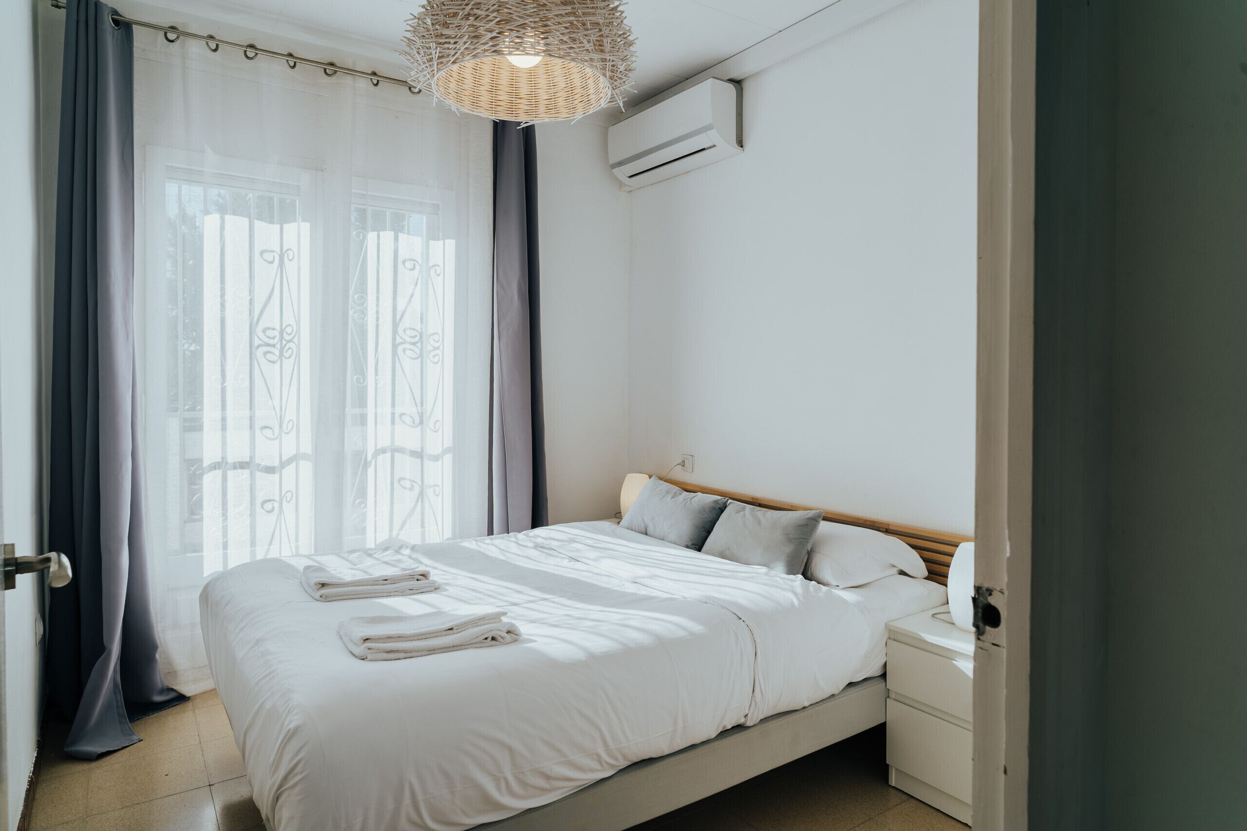 3 bedrooms, iron/ironing board, free WiFi, bed sheets