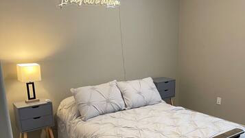 3 bedrooms, iron/ironing board, free WiFi, bed sheets